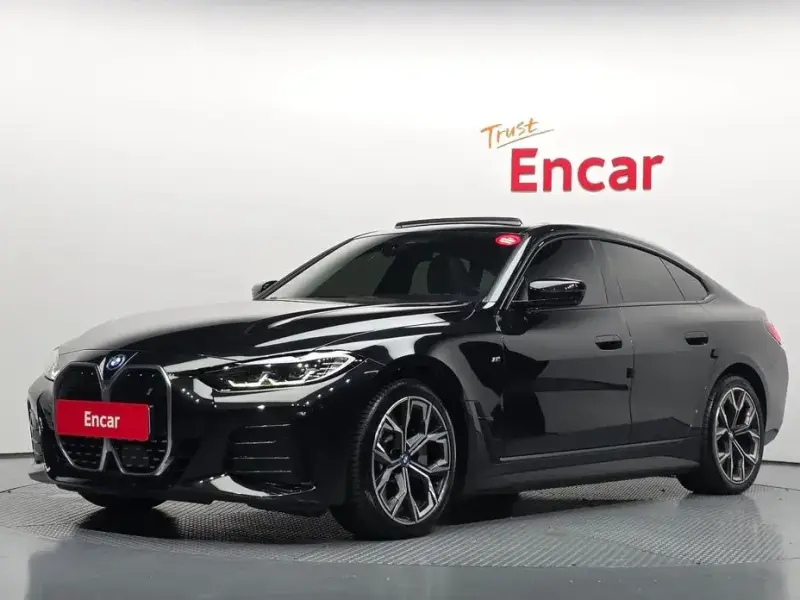 2022 BMW i4 с пробегом 55 352 км