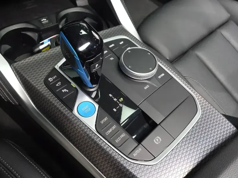 2022 BMW i4 с пробегом 55 352 км