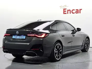 2023 BMW i4 с пробегом 35 461 км