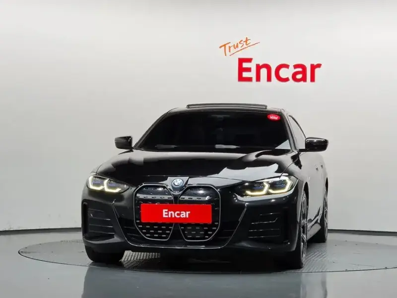 2022 BMW i4 с пробегом 93 366 км