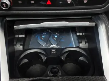 2022 BMW i4 с пробегом 93 366 км