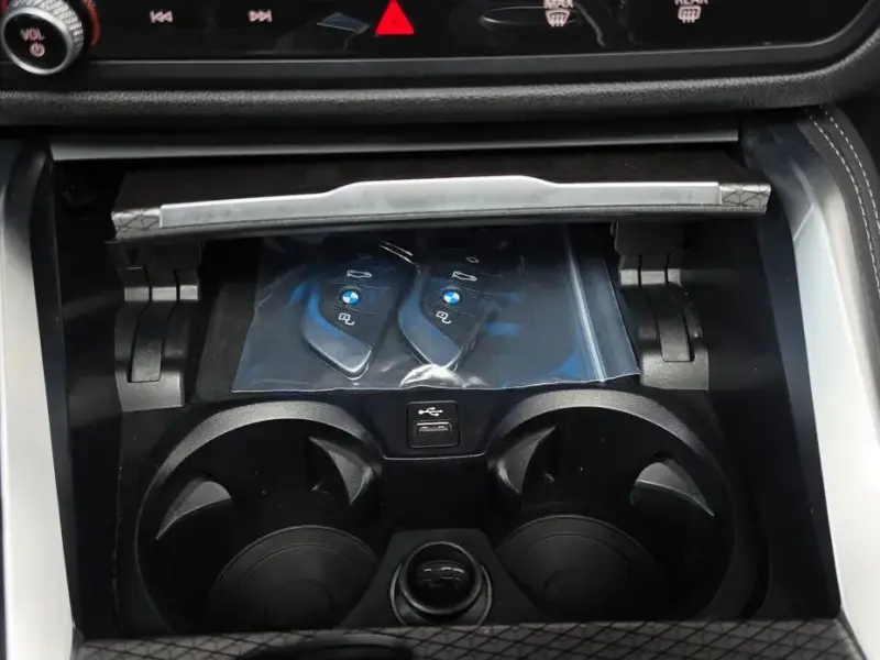 2022 BMW i4 с пробегом 93 366 км