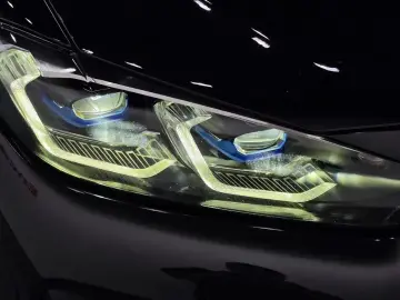 2022 BMW i4 с пробегом 93 366 км