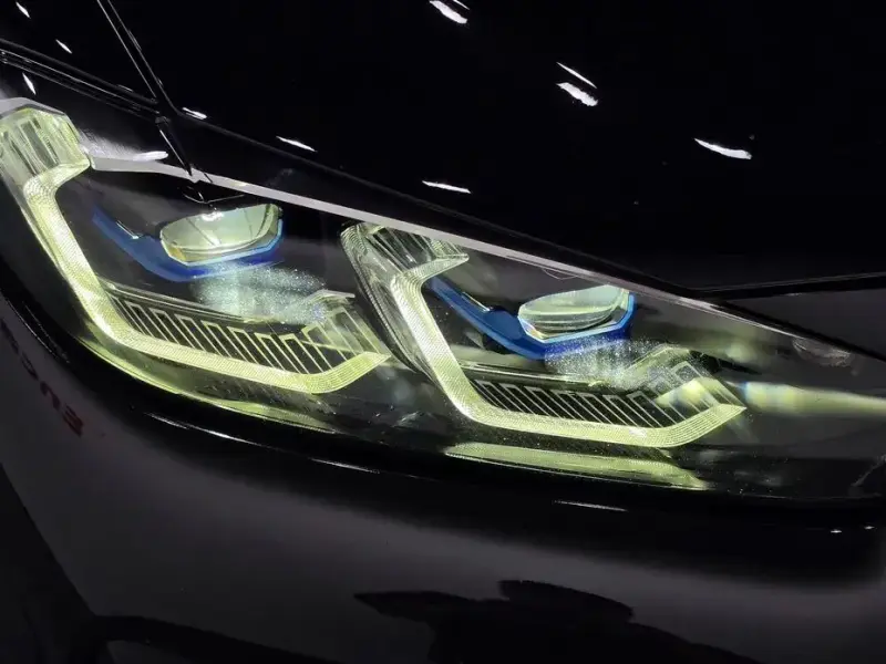 2022 BMW i4 с пробегом 93 366 км