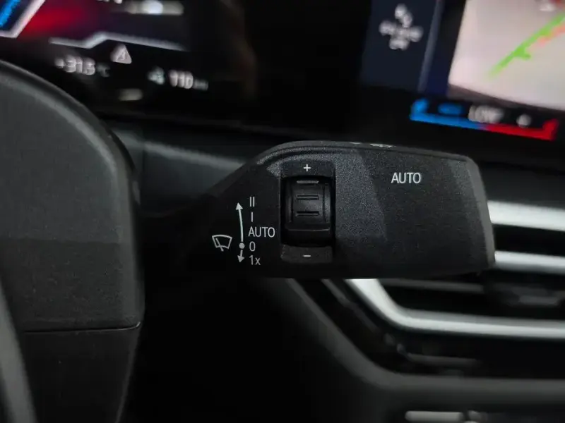 2022 BMW i4 с пробегом 93 366 км