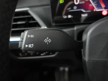 2022 BMW i4 с пробегом 93 366 км