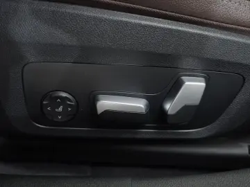2022 BMW i4 с пробегом 93 366 км