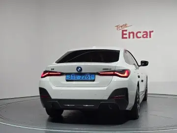 2023 BMW i4 с пробегом 58 895 км