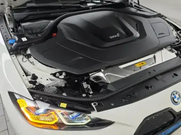 2023 BMW i4 с пробегом 58 895 км