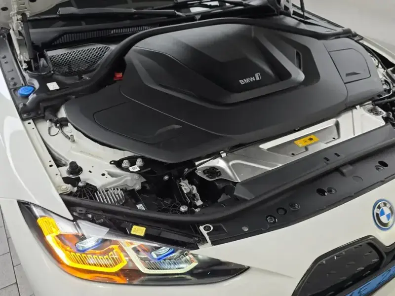 2023 BMW i4 с пробегом 58 895 км