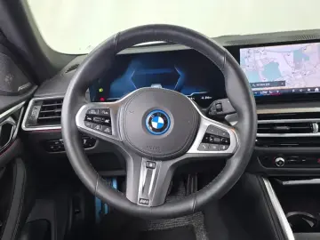 2023 BMW i4 с пробегом 58 895 км