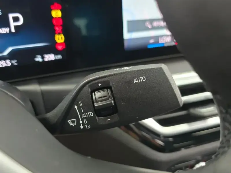 2023 BMW i4 с пробегом 58 895 км