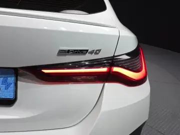 2024 BMW i4 с пробегом 7 309 км
