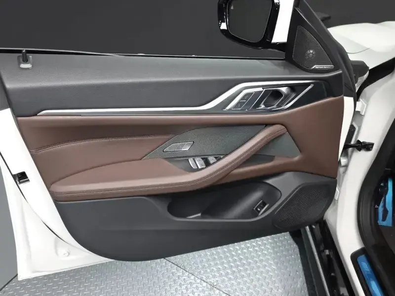 2024 BMW i4 с пробегом 7 309 км