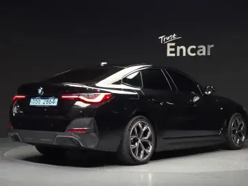 2022 BMW i4 с пробегом 129 178 км