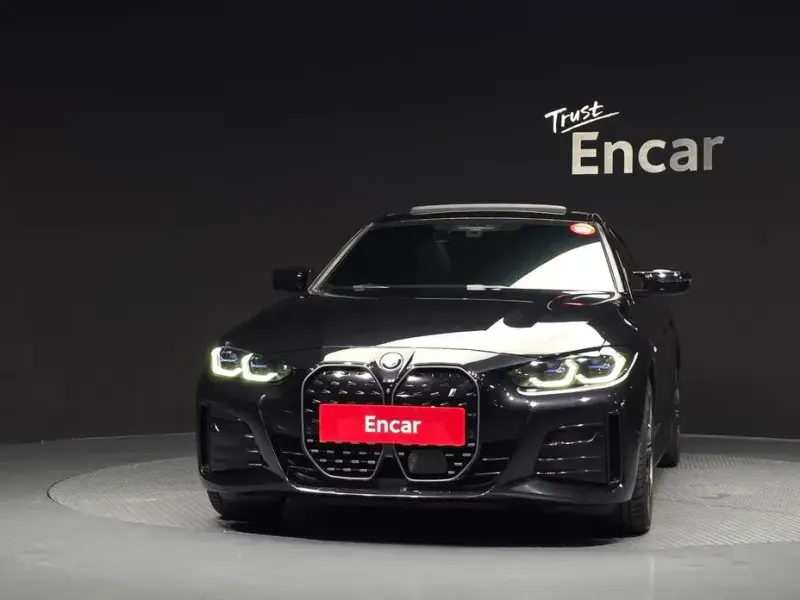 2022 BMW i4 с пробегом 129 178 км