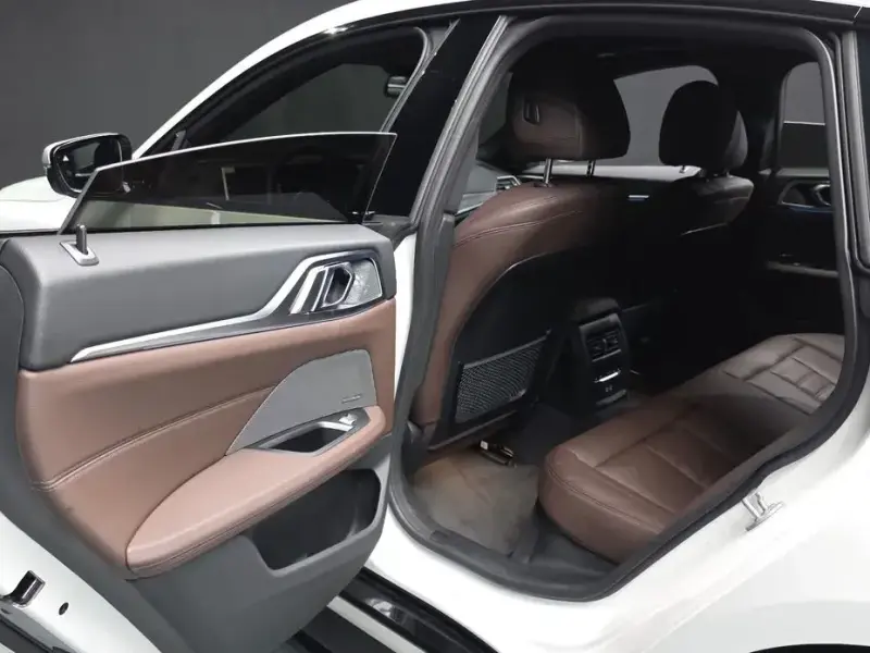2024 BMW i4 с пробегом 7 309 км