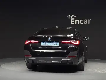 2022 BMW i4 с пробегом 129 178 км