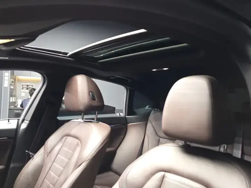 2022 BMW i4 с пробегом 129 178 км