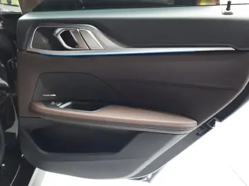2022 BMW i4 с пробегом 129 178 км