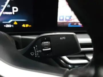 2022 BMW i4 с пробегом 129 178 км