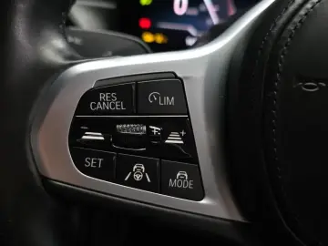 2022 BMW i4 с пробегом 129 178 км