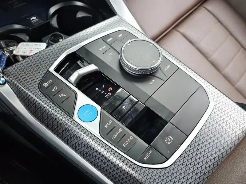 2023 BMW i4 с пробегом 53 249 км