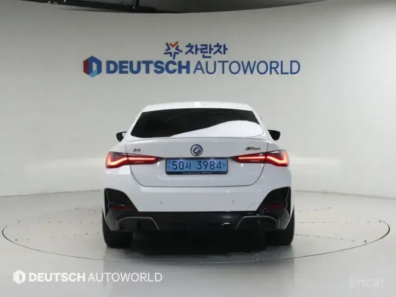 2022 BMW i4 с пробегом 91 133 км