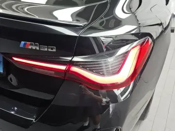 2023 BMW i4 с пробегом 53 249 км