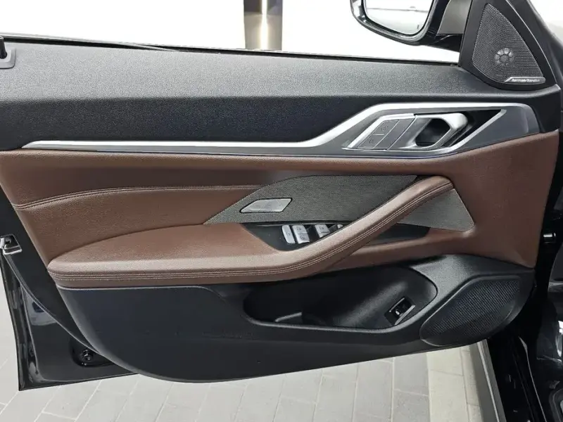 2023 BMW i4 с пробегом 53 249 км