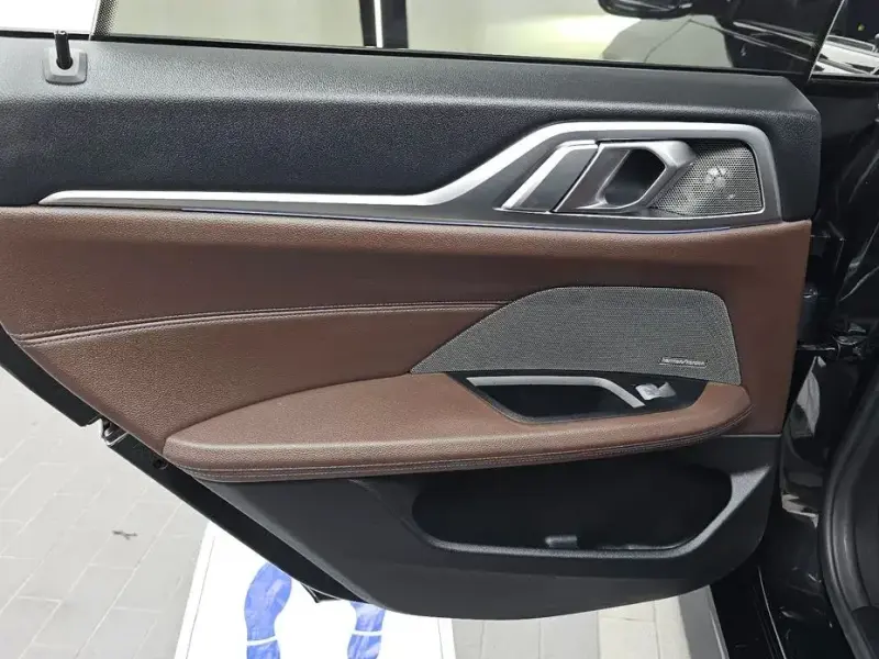 2023 BMW i4 с пробегом 53 249 км