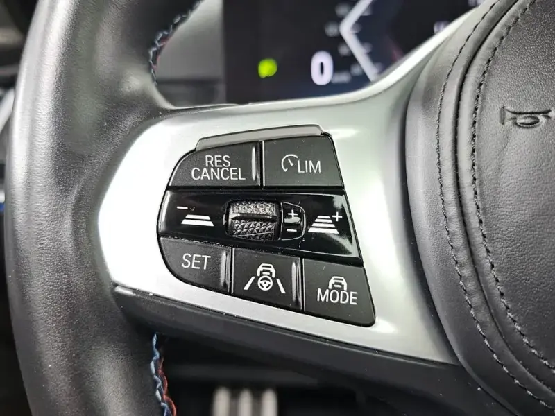 2023 BMW i4 с пробегом 53 249 км