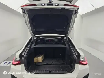2022 BMW i4 с пробегом 91 133 км