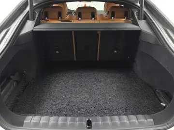 2025 BMW i4 с пробегом 17 548 км