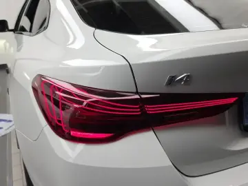 2025 BMW i4 с пробегом 17 548 км