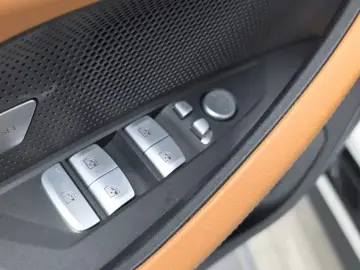 2025 BMW i4 с пробегом 17 548 км