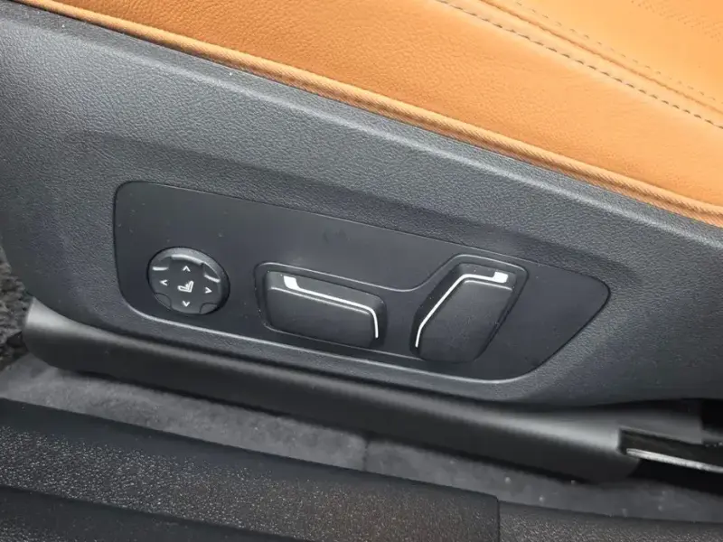 2025 BMW i4 с пробегом 17 548 км