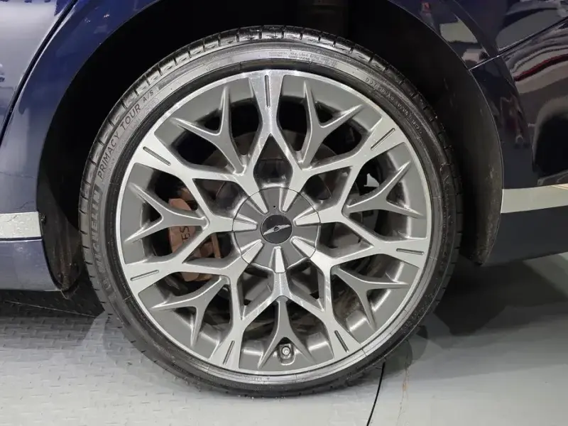 2023 Genesis G90 с пробегом 59 453 км