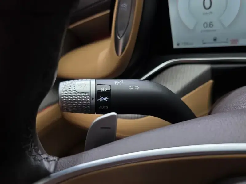 2023 Genesis G90 с пробегом 59 453 км