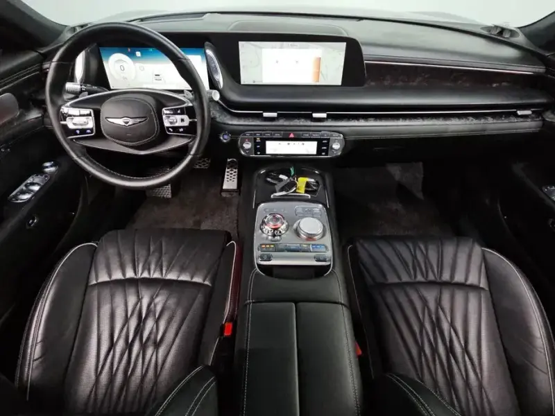 2023 Genesis G90 с пробегом 98 372 км