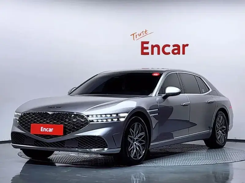 2023 Genesis G90 с пробегом 83 535 км