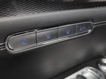 2023 Genesis G90 с пробегом 83 535 км