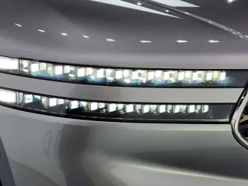 2023 Genesis G90 с пробегом 83 535 км