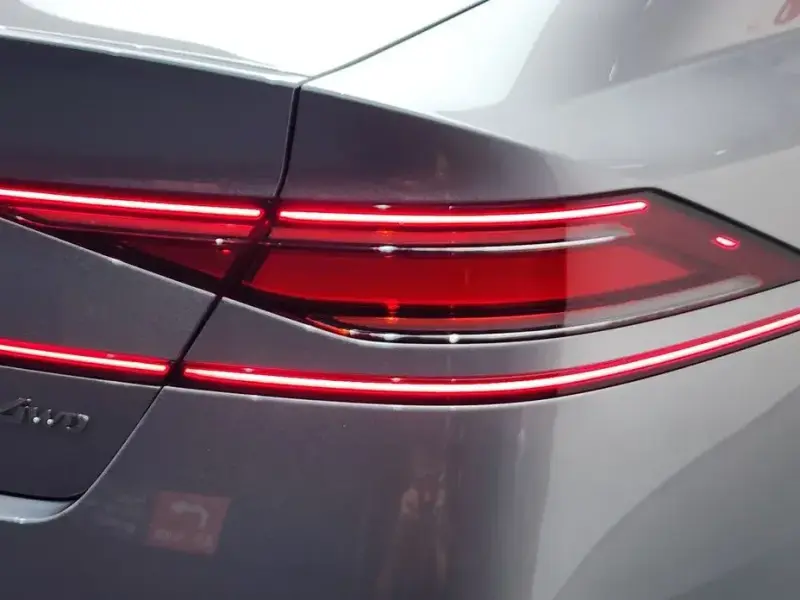 2023 Genesis G90 с пробегом 83 535 км