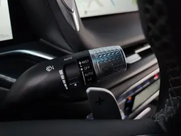2023 Genesis G90 с пробегом 83 535 км