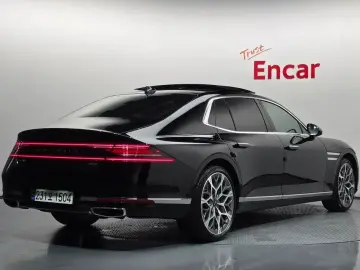 2023 Genesis G90 с пробегом 30 227 км
