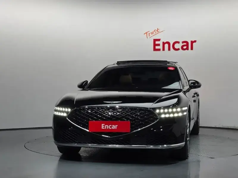 2023 Genesis G90 с пробегом 30 227 км