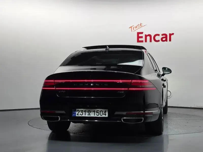 2023 Genesis G90 с пробегом 30 227 км