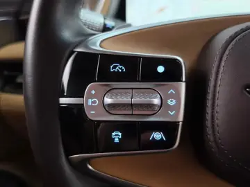 2023 Genesis G90 с пробегом 30 227 км
