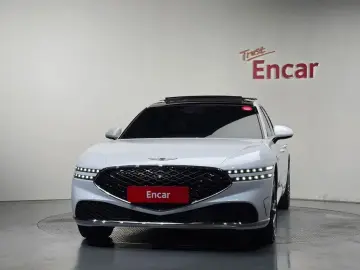 2023 Genesis G90 с пробегом 28 268 км